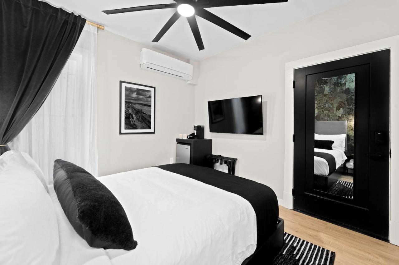 Hotel Zindel San Diego Bagian luar foto